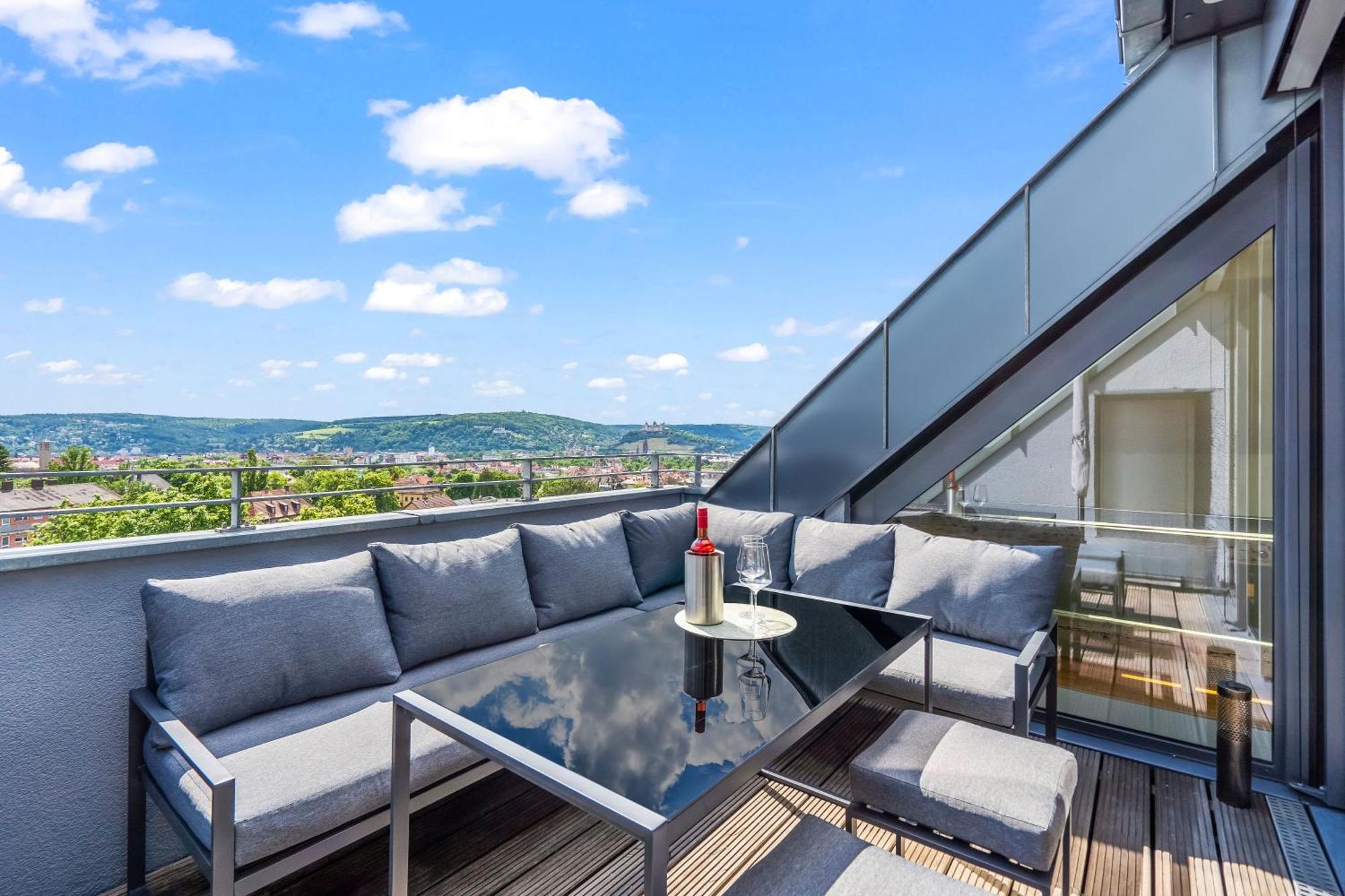 Dnd Design Loft I 170Qm I Parken I Balkon I Workstation I Netflix I Kaffee I Waschmaschine I Trockner I Xbox I Ausblick Apartment Wurzburg Bagian luar foto