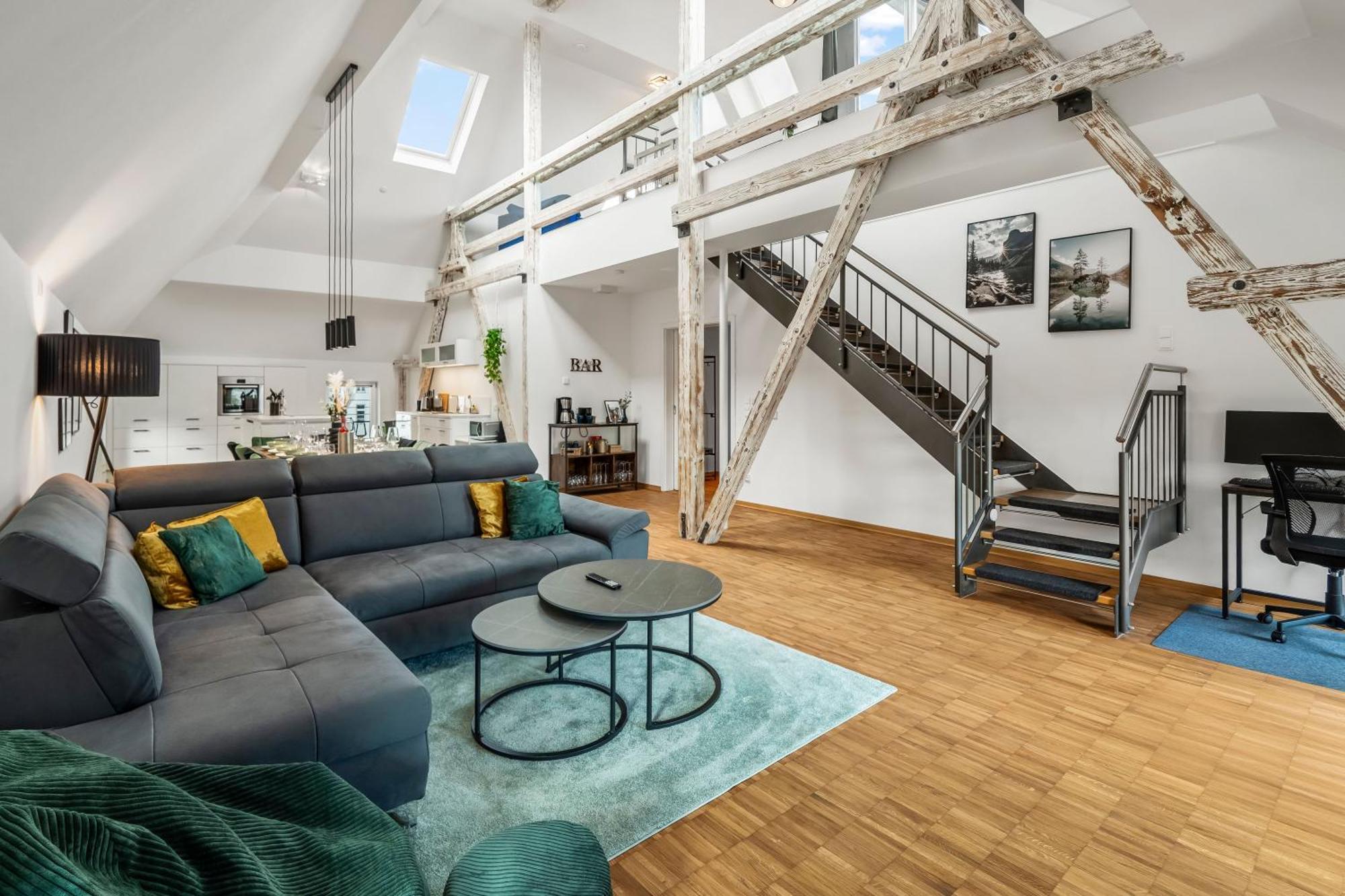 Dnd Design Loft I 170Qm I Parken I Balkon I Workstation I Netflix I Kaffee I Waschmaschine I Trockner I Xbox I Ausblick Apartment Wurzburg Bagian luar foto