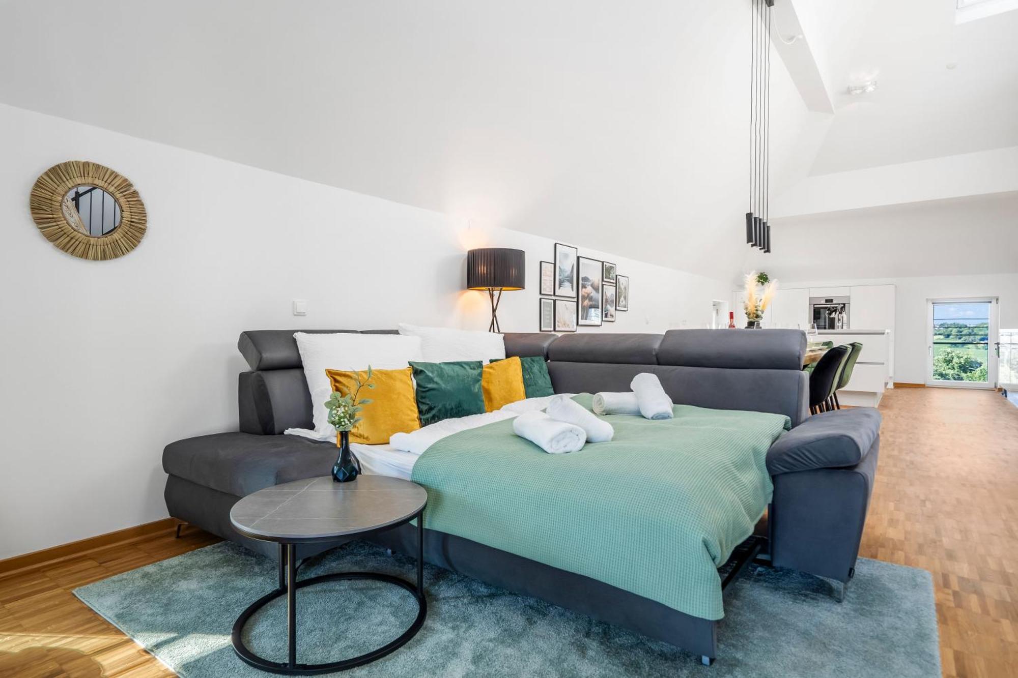 Dnd Design Loft I 170Qm I Parken I Balkon I Workstation I Netflix I Kaffee I Waschmaschine I Trockner I Xbox I Ausblick Apartment Wurzburg Bagian luar foto