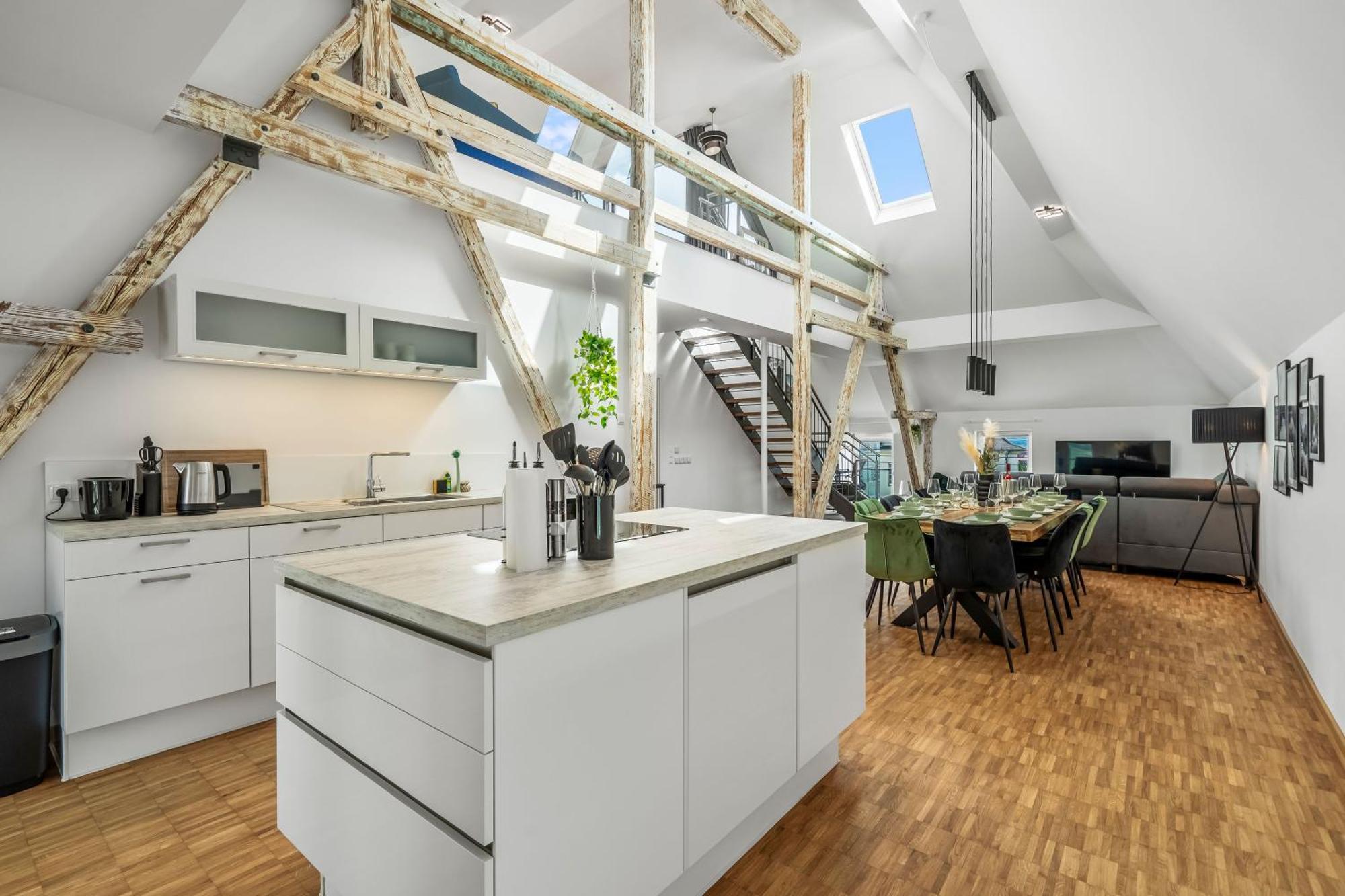 Dnd Design Loft I 170Qm I Parken I Balkon I Workstation I Netflix I Kaffee I Waschmaschine I Trockner I Xbox I Ausblick Apartment Wurzburg Bagian luar foto