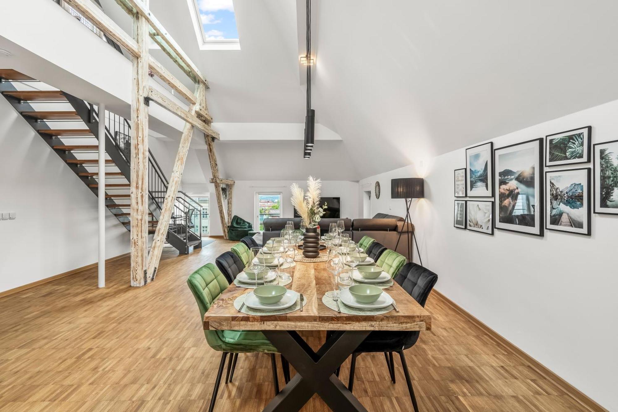 Dnd Design Loft I 170Qm I Parken I Balkon I Workstation I Netflix I Kaffee I Waschmaschine I Trockner I Xbox I Ausblick Apartment Wurzburg Bagian luar foto